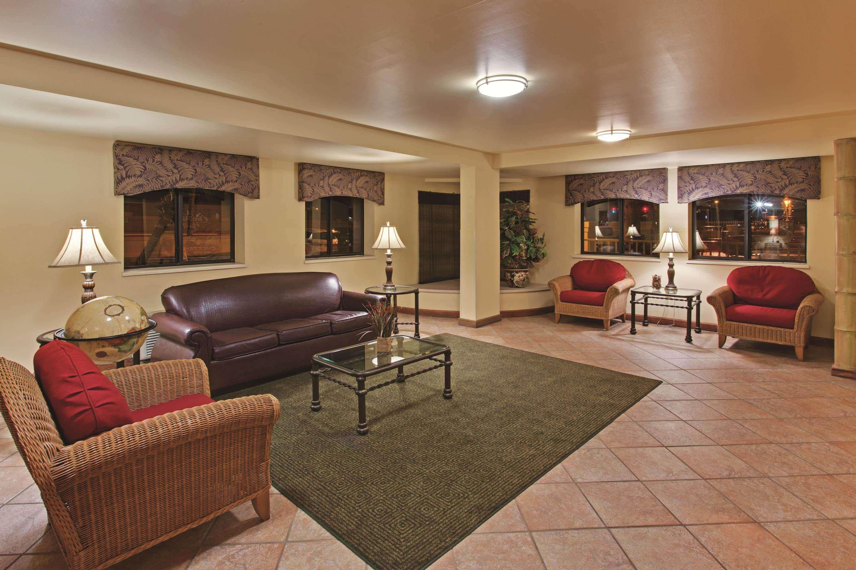 La Quinta Inn By Wyndham Tampa Near Busch Gardens Zewnętrze zdjęcie