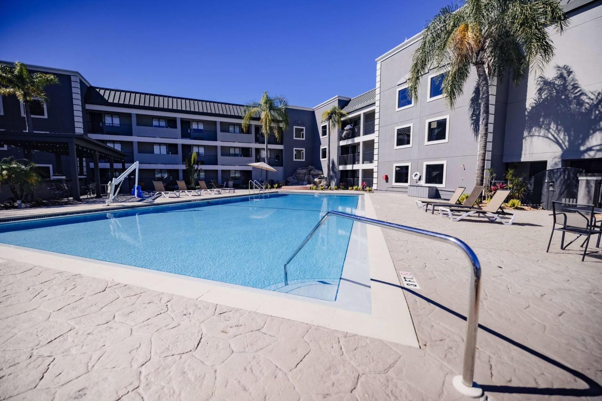 La Quinta Inn By Wyndham Tampa Near Busch Gardens Zewnętrze zdjęcie
