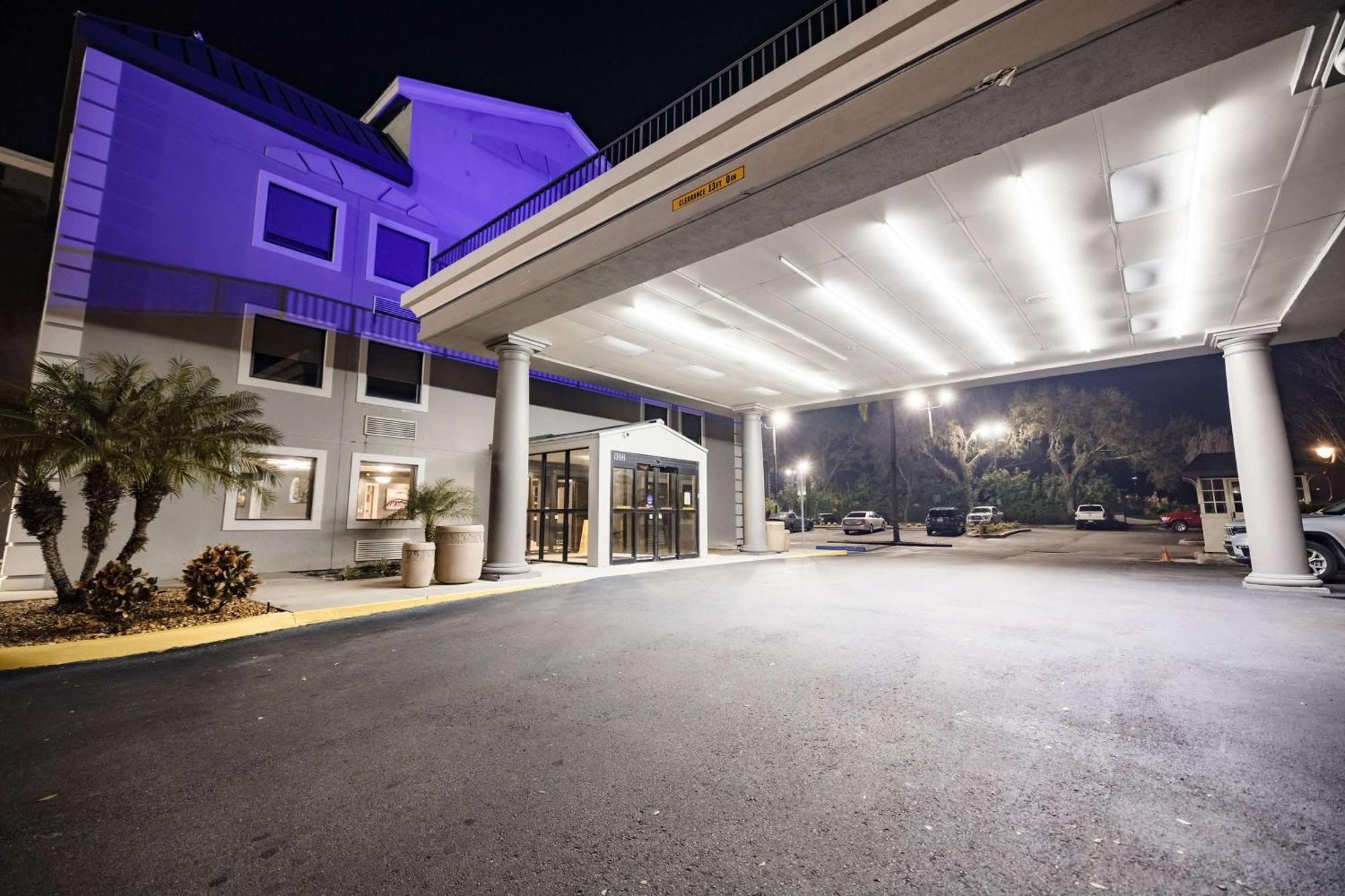 La Quinta Inn By Wyndham Tampa Near Busch Gardens Zewnętrze zdjęcie