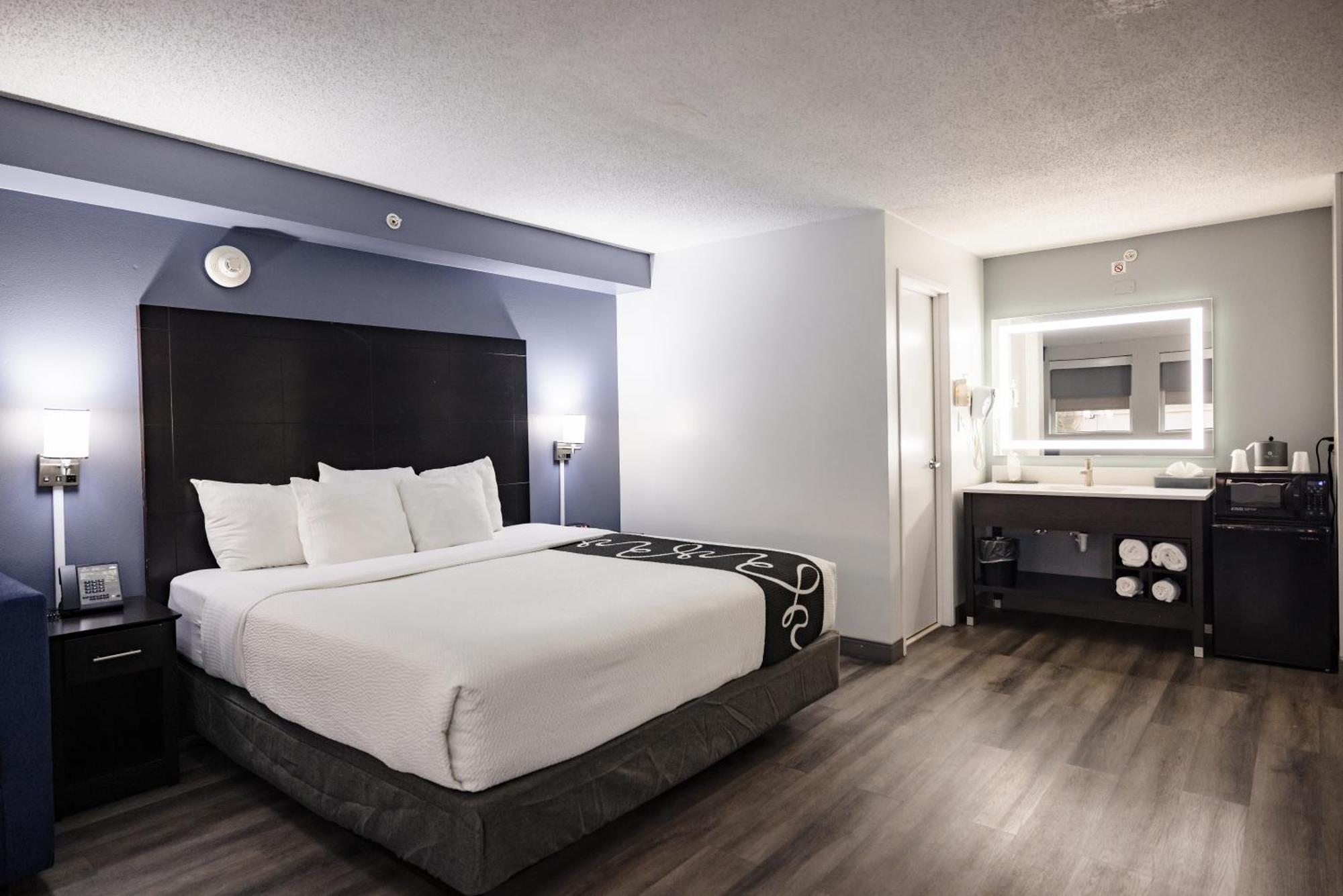 La Quinta Inn By Wyndham Tampa Near Busch Gardens Zewnętrze zdjęcie
