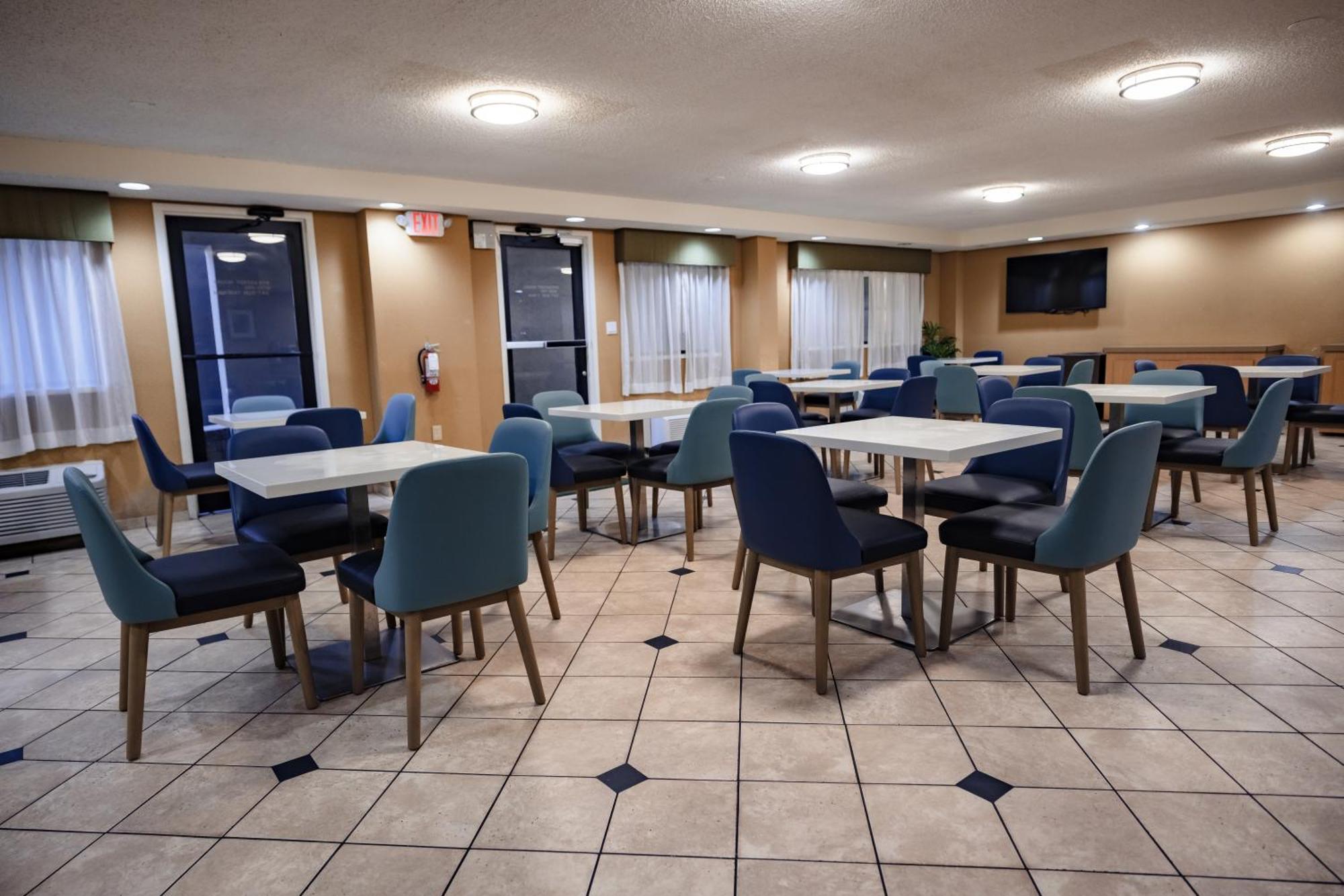 La Quinta Inn By Wyndham Tampa Near Busch Gardens Zewnętrze zdjęcie