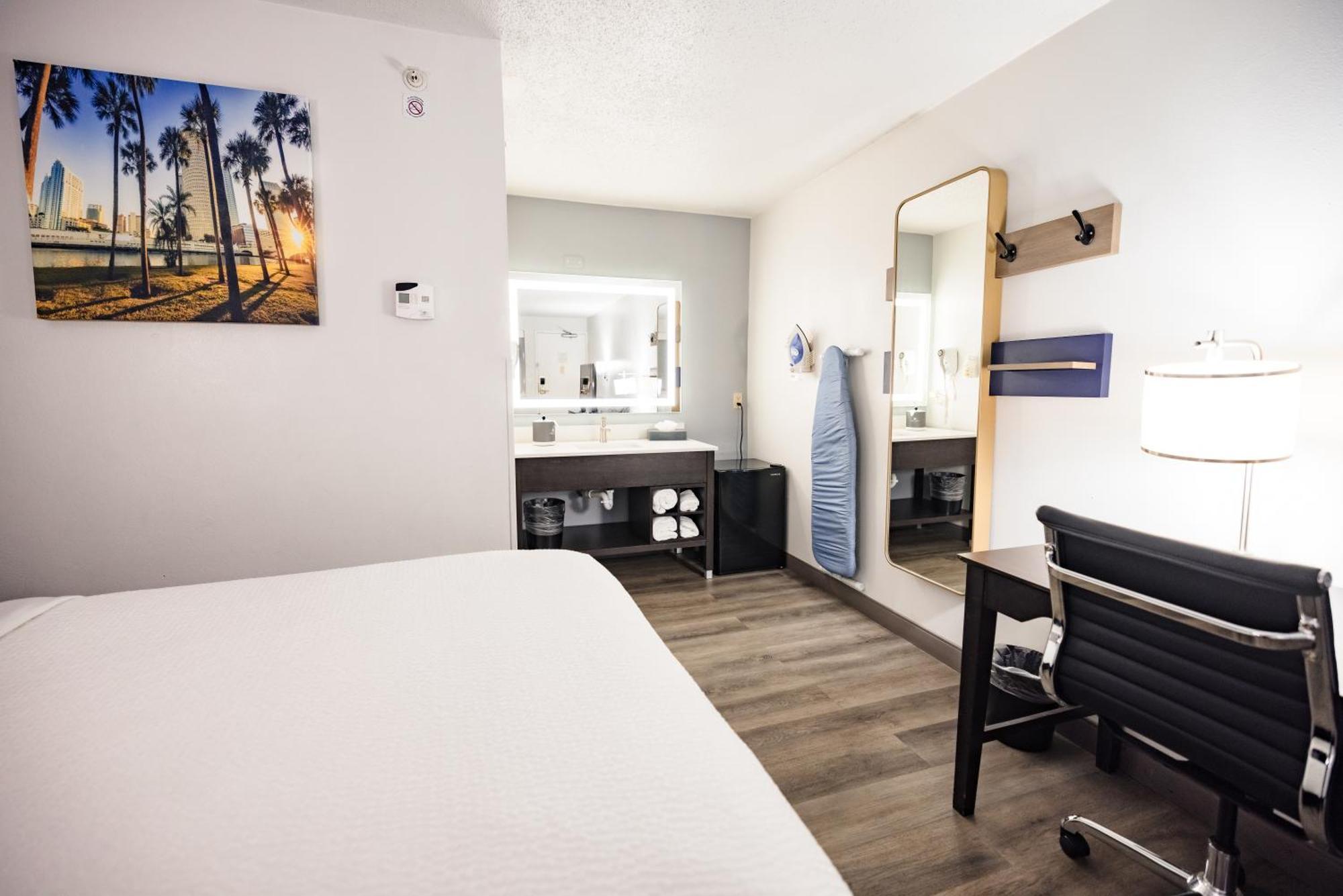 La Quinta Inn By Wyndham Tampa Near Busch Gardens Zewnętrze zdjęcie