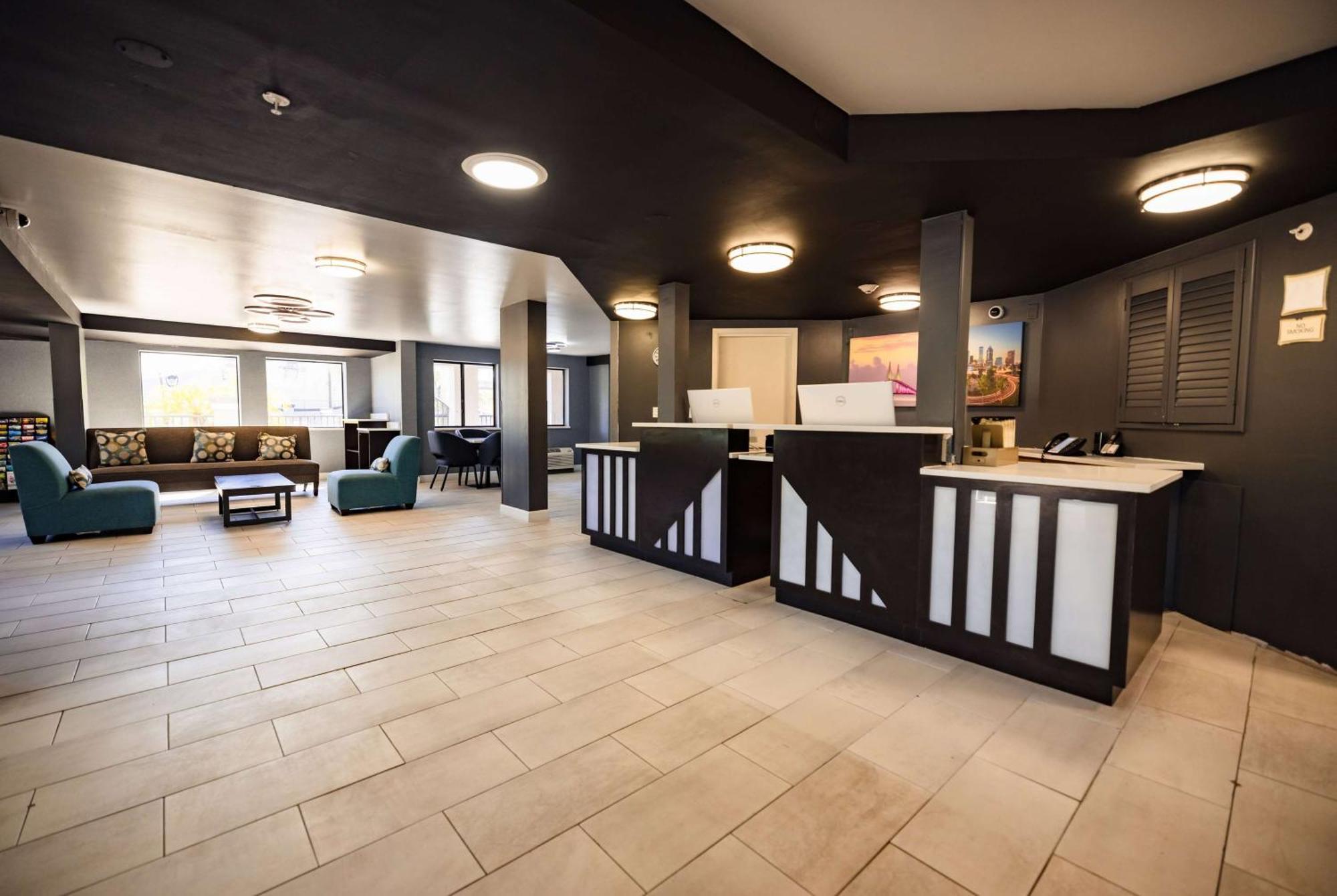 La Quinta Inn By Wyndham Tampa Near Busch Gardens Zewnętrze zdjęcie